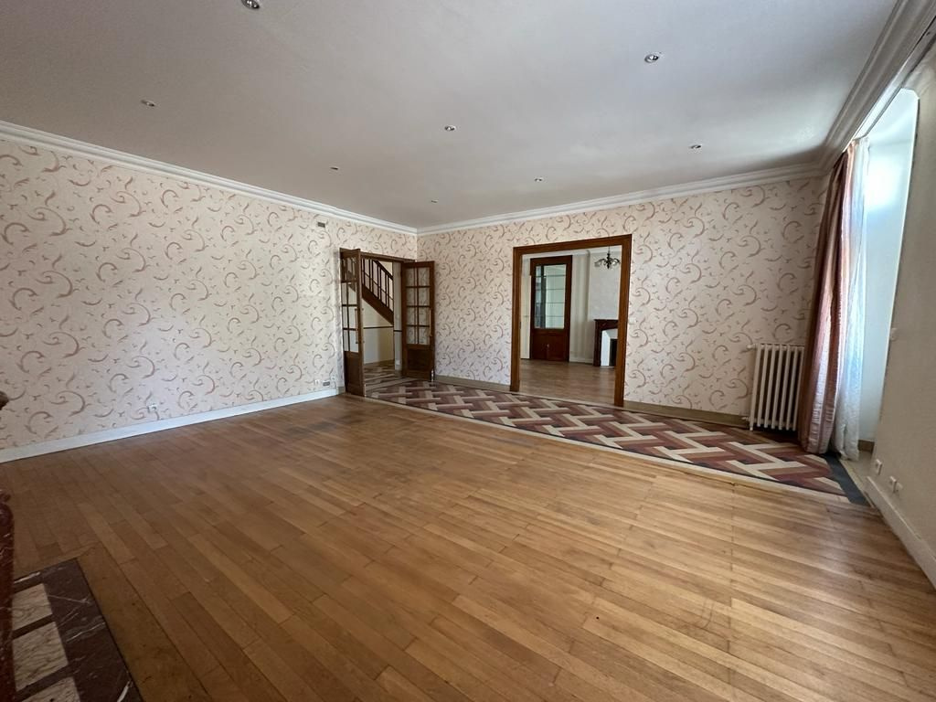 Maison 9 pièces - 220m² - LA MEMBROLLE SUR CHOISILLE