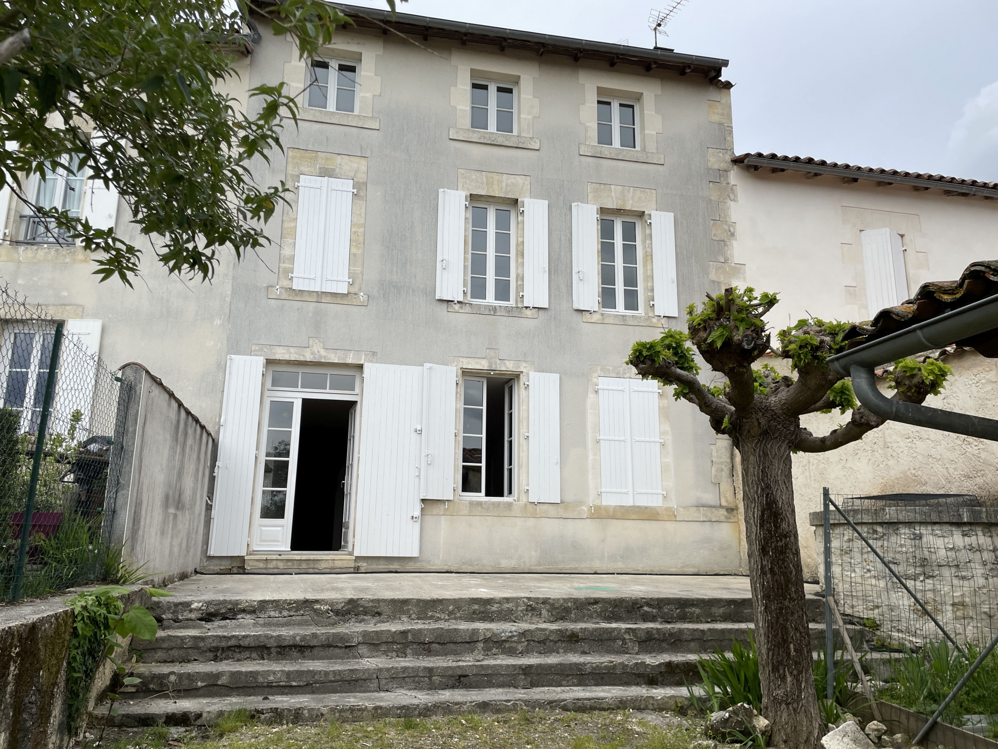 Maison 4 pièces - 130m² - BAIGNES STE RADEGONDE