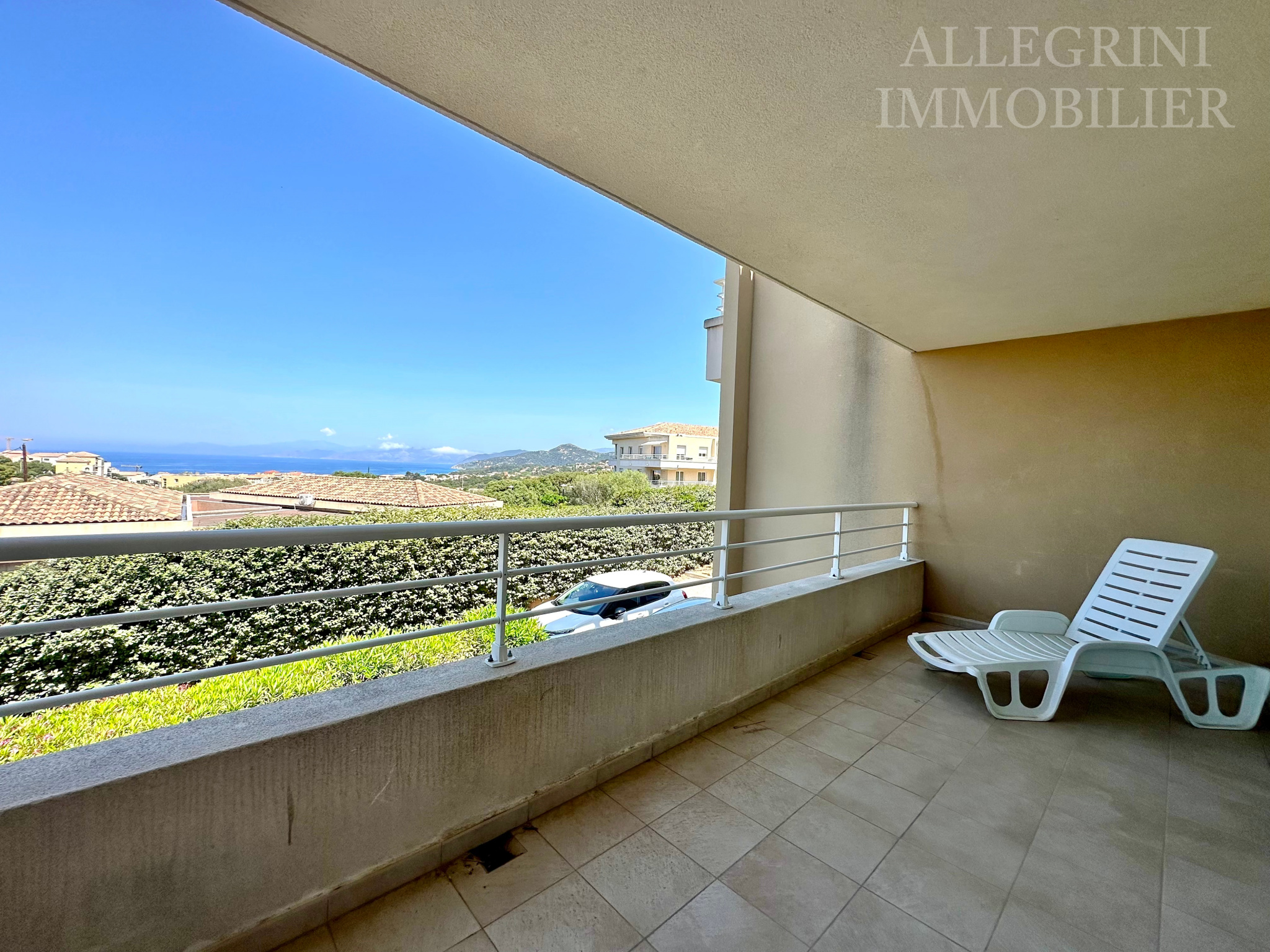 Appartement 3 pièces - 81m² - L ILE ROUSSE