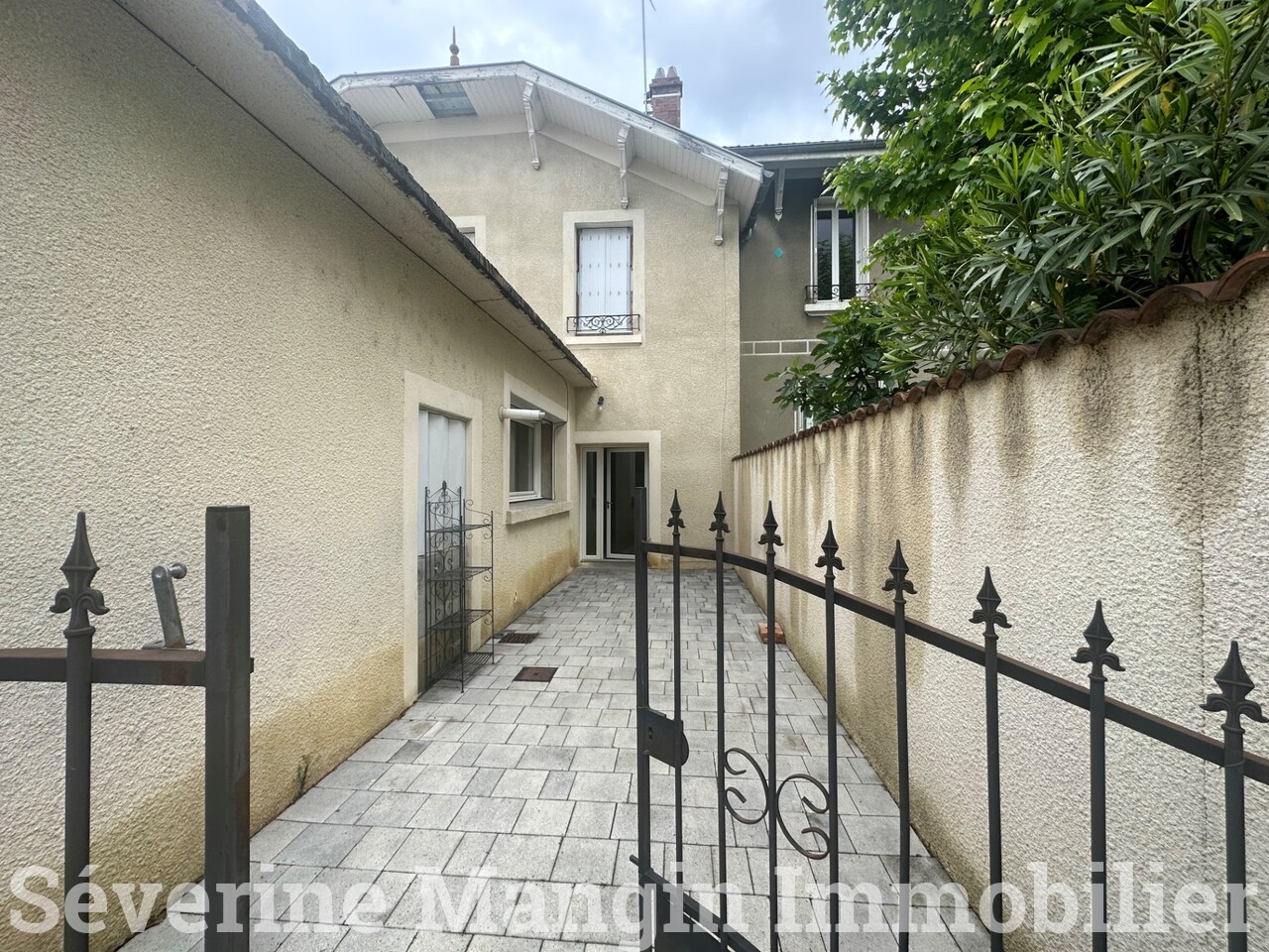 Maison 3 pièces - 117m² - ROMANS SUR ISERE