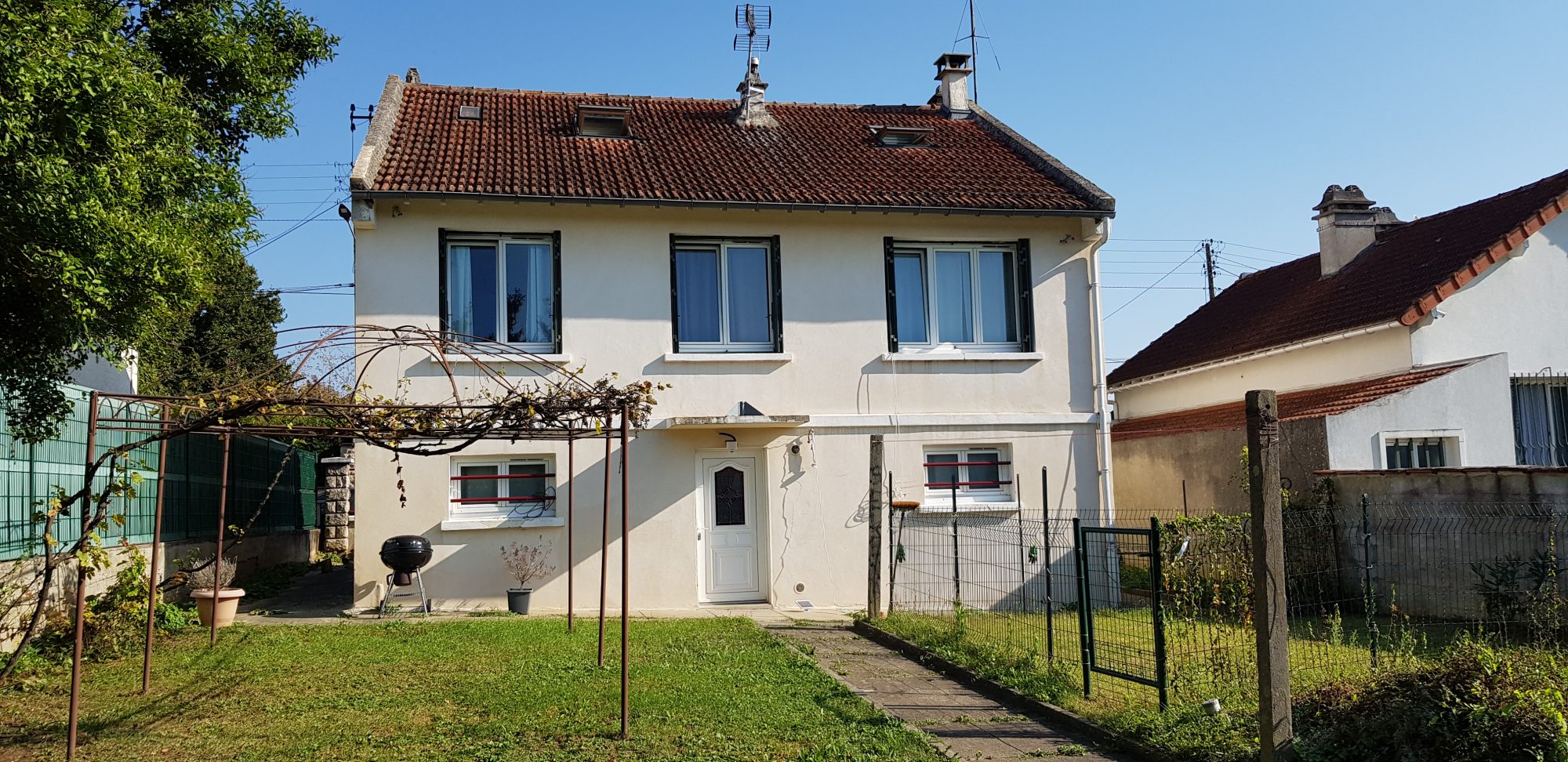 Maison 6 pièces - 135m² - GOUSSAINVILLE