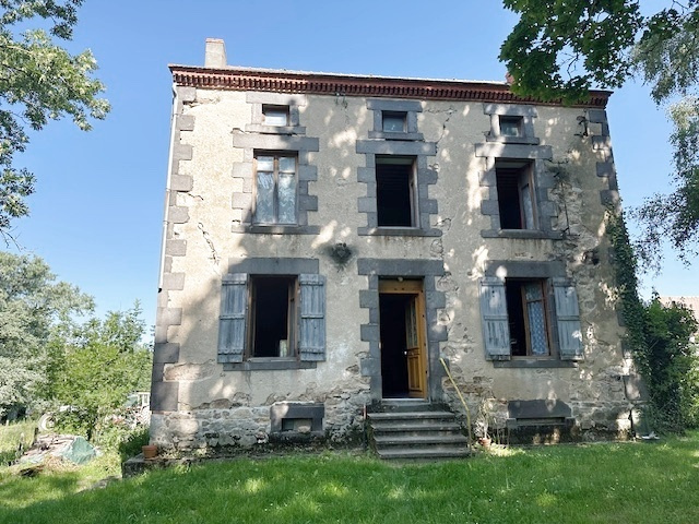 Maison 4 pièces - 106m² - ST PARDOUX