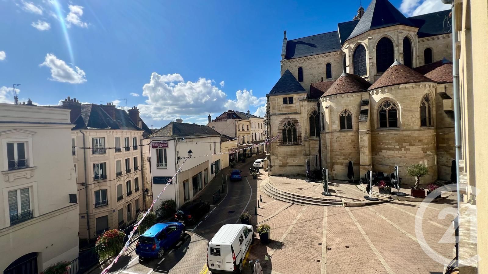 Appartement 1 pièce - 30m² - PONTOISE