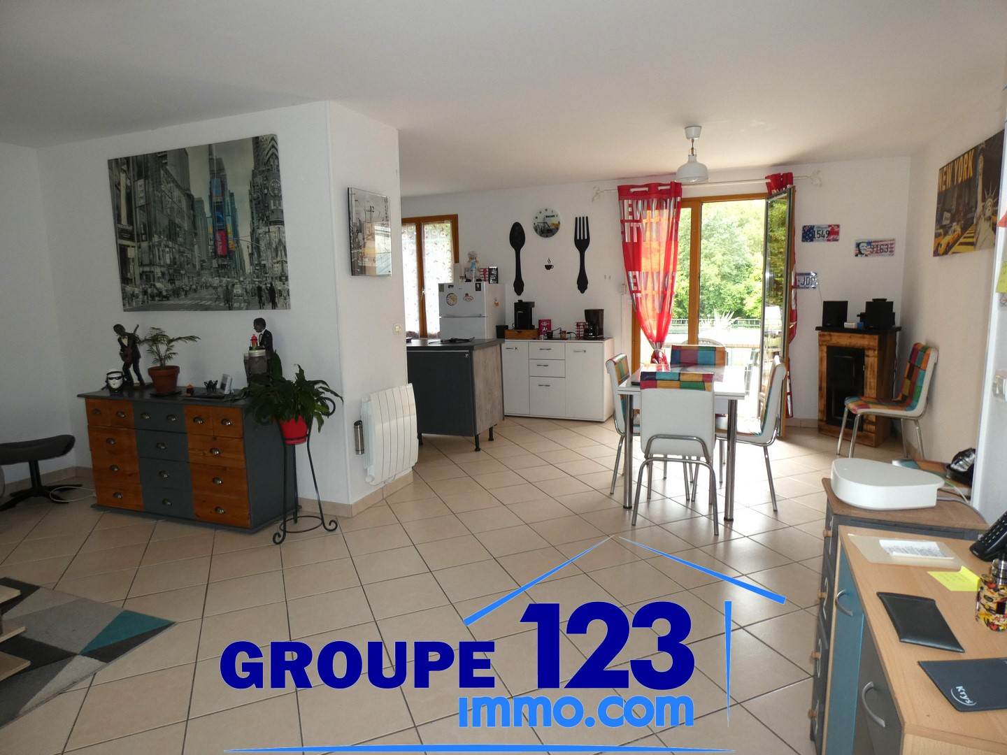 Maison 5 pièces - 96m² - LAROCHE ST CYDROINE