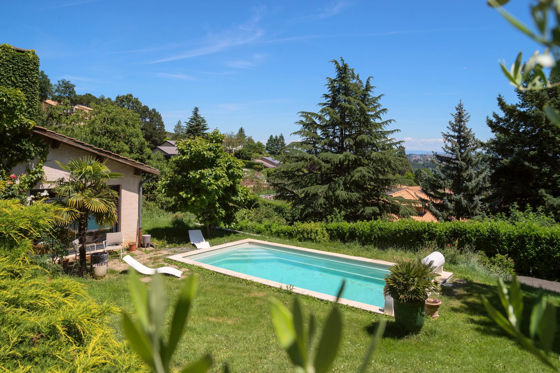 Maison 7 pièces - 128m² - ST CYR AU MONT D OR