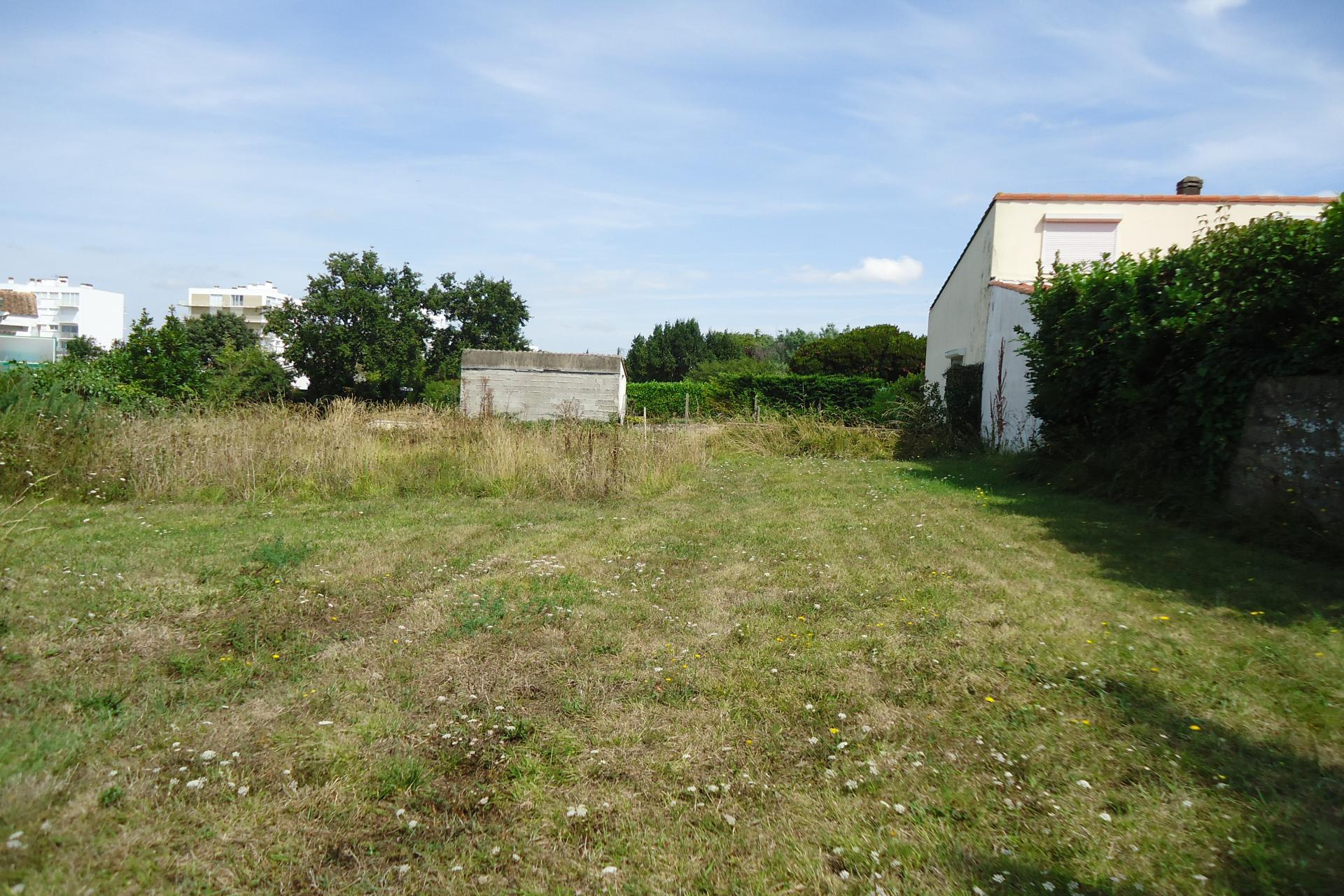 Terrain  - 1 723m² - ST GEORGES DE DIDONNE