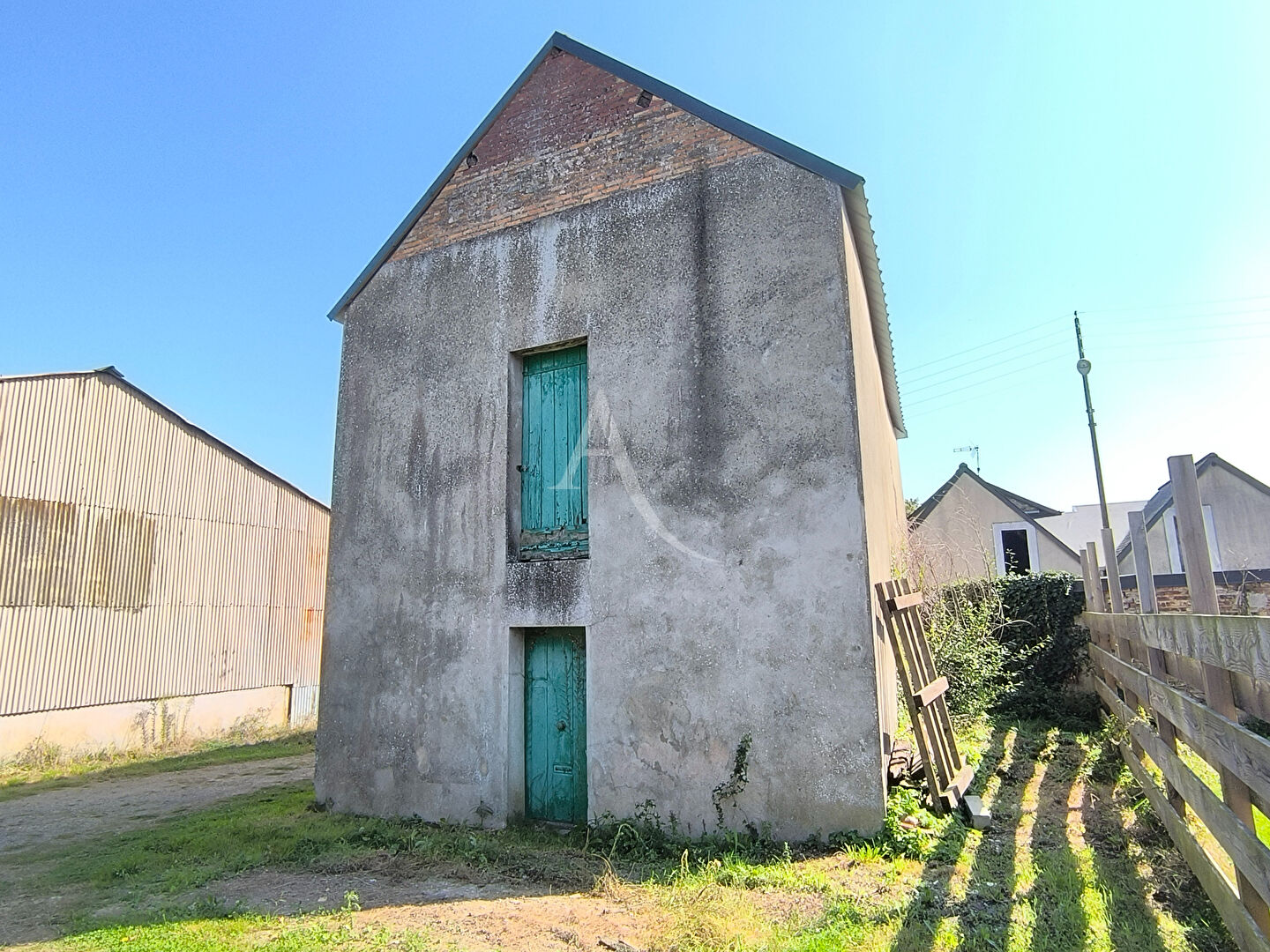 Maison 2 pièces - 90m² - LE LION D ANGERS