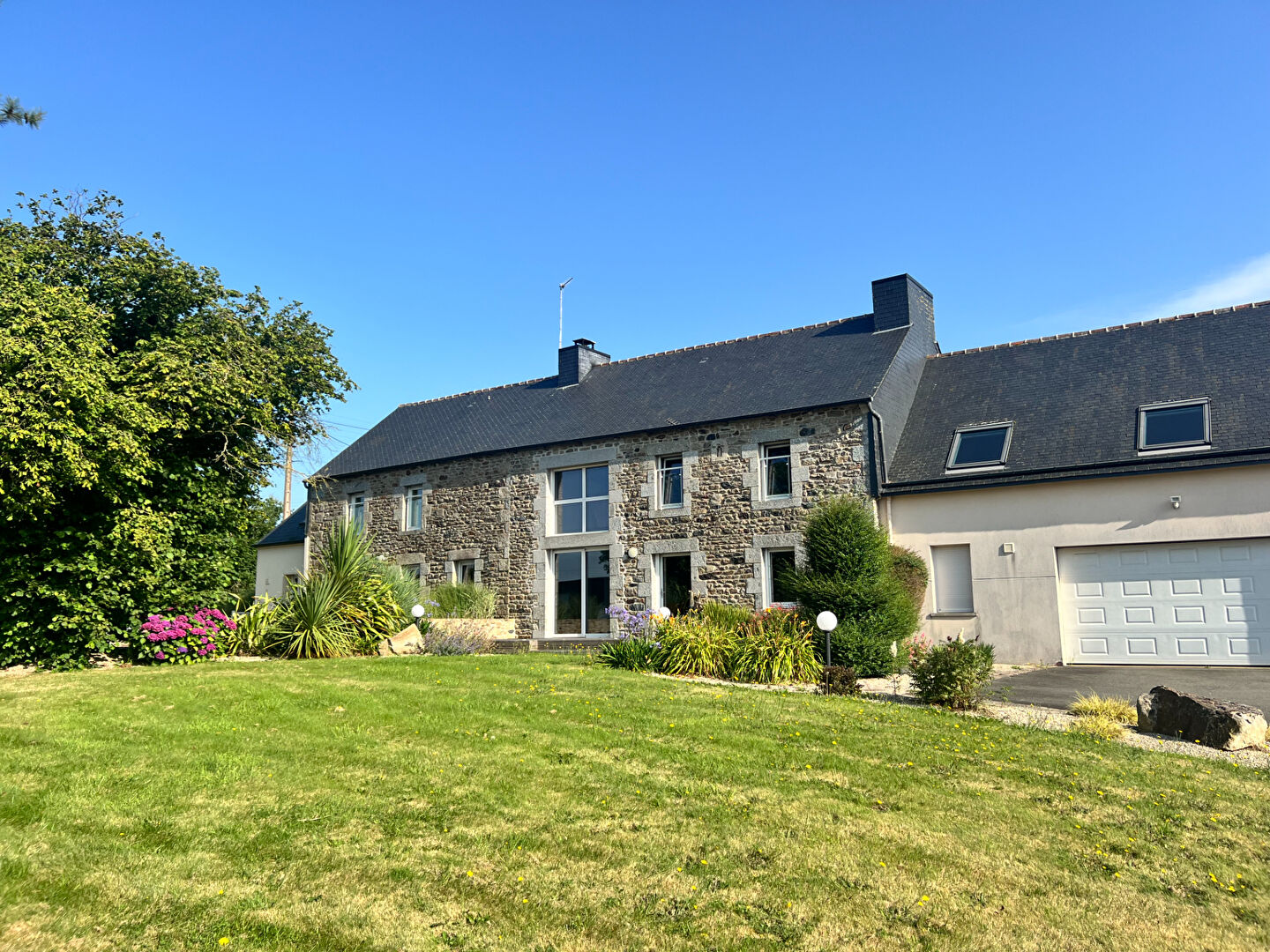 Maison 5 pièces - 213m²