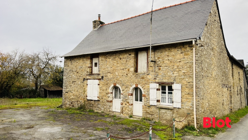 Maison  - 56m² - BOURG DES COMPTES