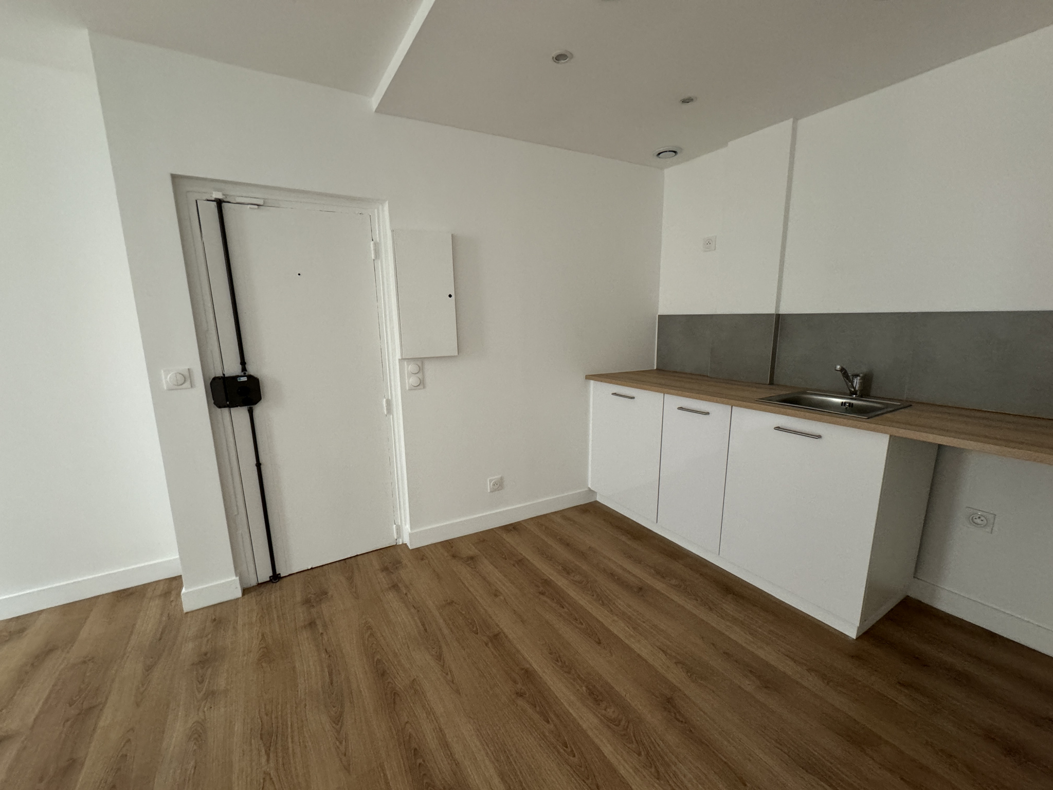 Appartement 2 pièces - 25m² - PARIS  - 17ème