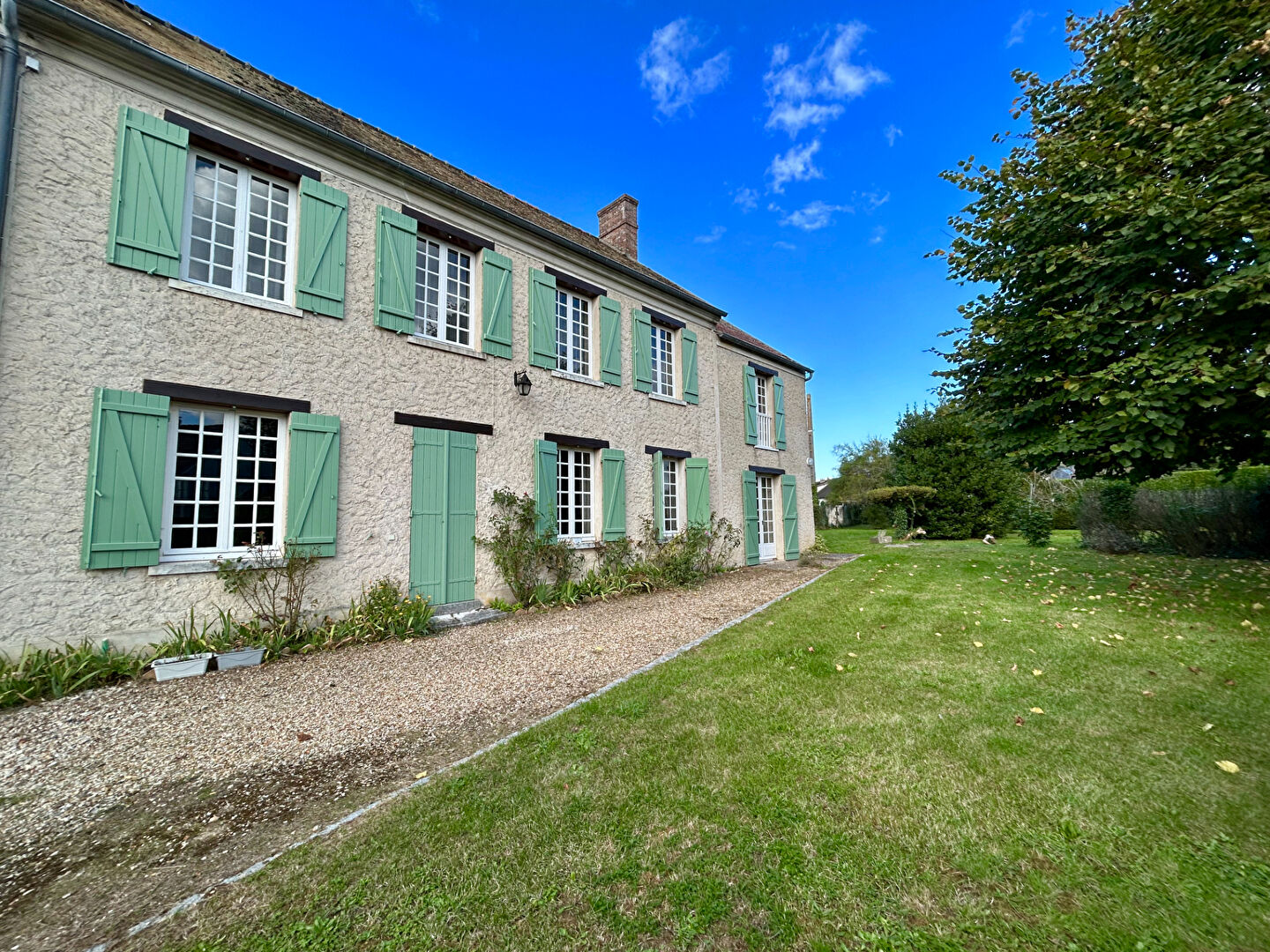 Maison 6 pièces - 185m²