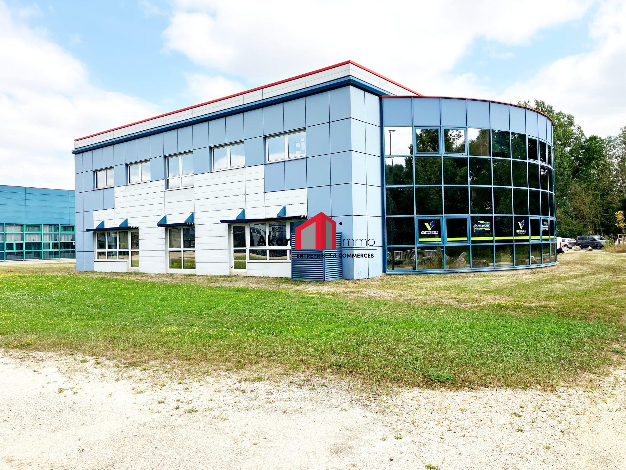 Local Professionnel  - 160m² - AUXERRE