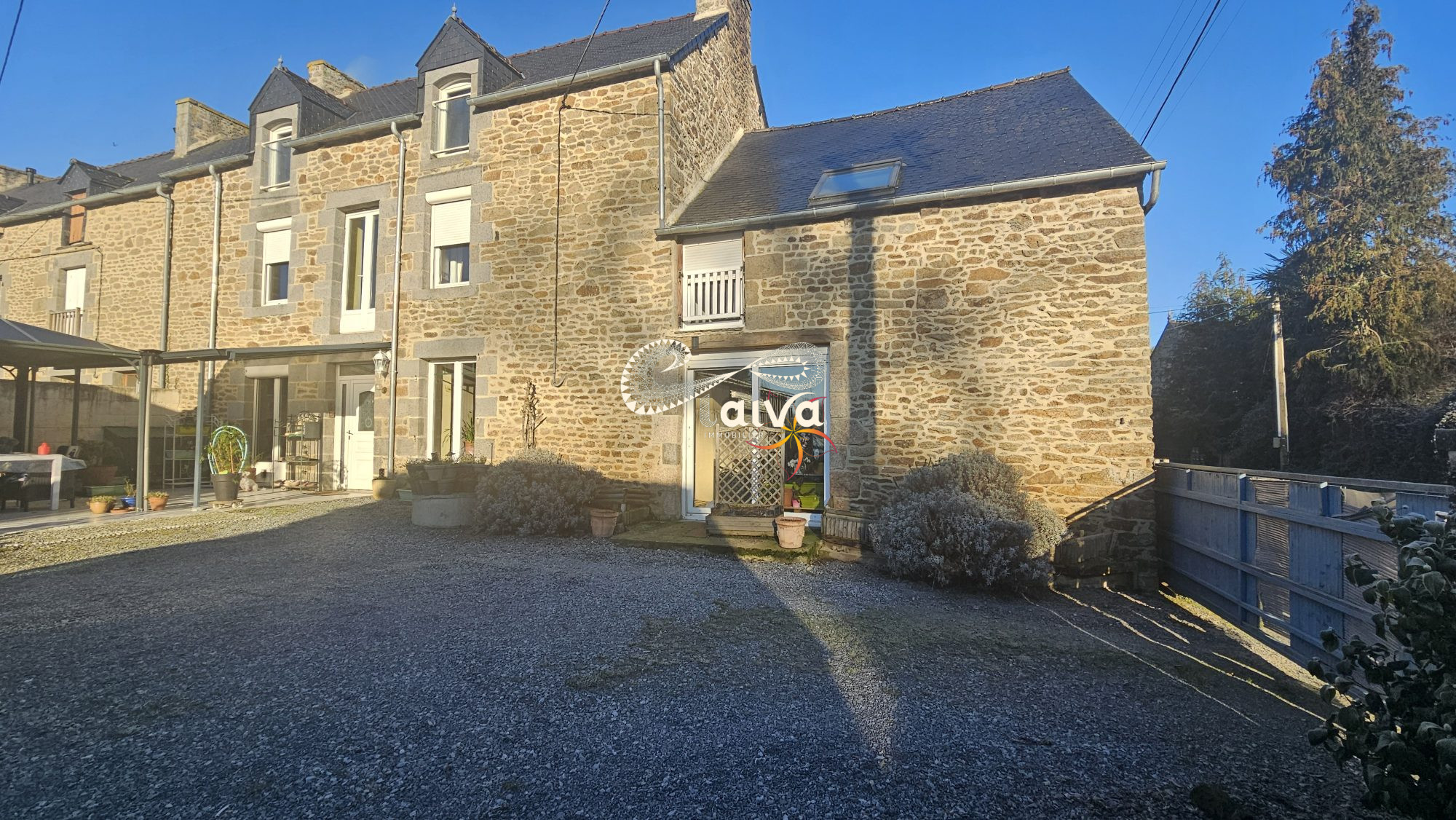 Maison 7 pièces - 265m² - PLEUDIHEN SUR RANCE