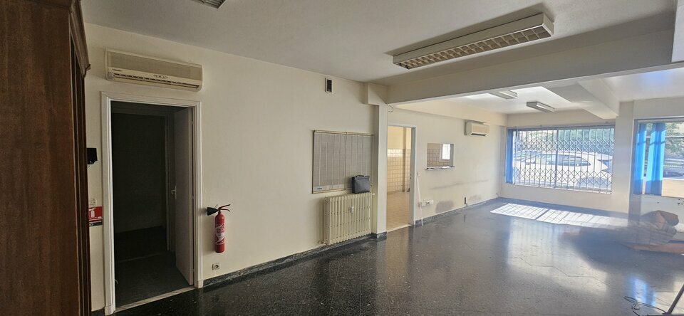 Local commercial  - 107m² - NICE