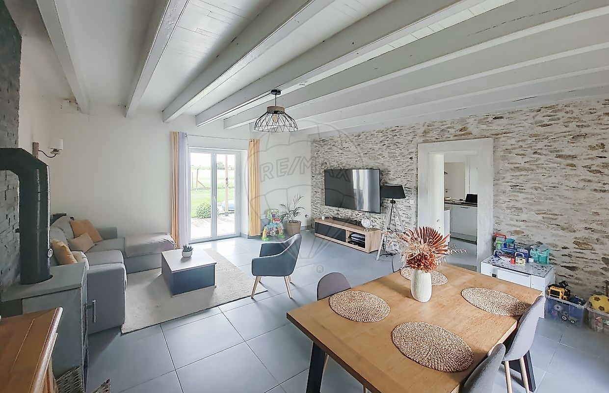 Maison 5 pièces - 110m² - LE LOROUX BOTTEREAU