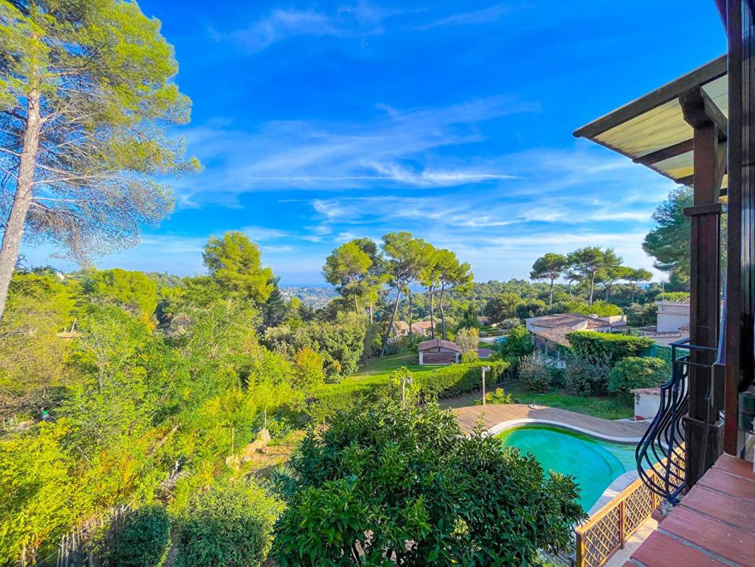 Maison 5 pièces - 150m² - ST PAUL DE VENCE