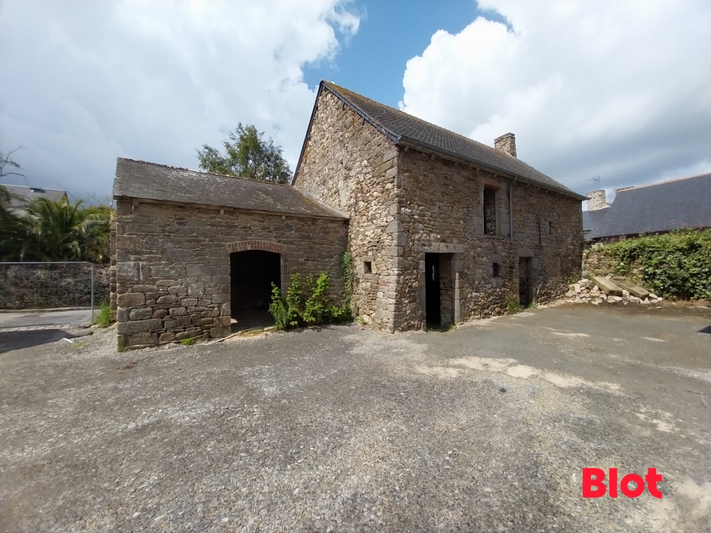 Maison  - 160m² - ST SULIAC