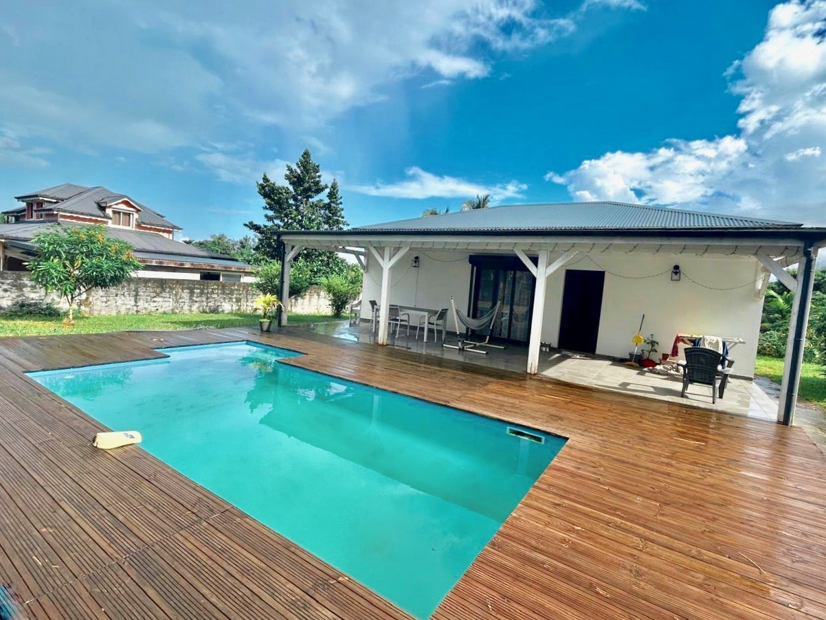 Maison 5 pièces - 140m² - STE ROSE