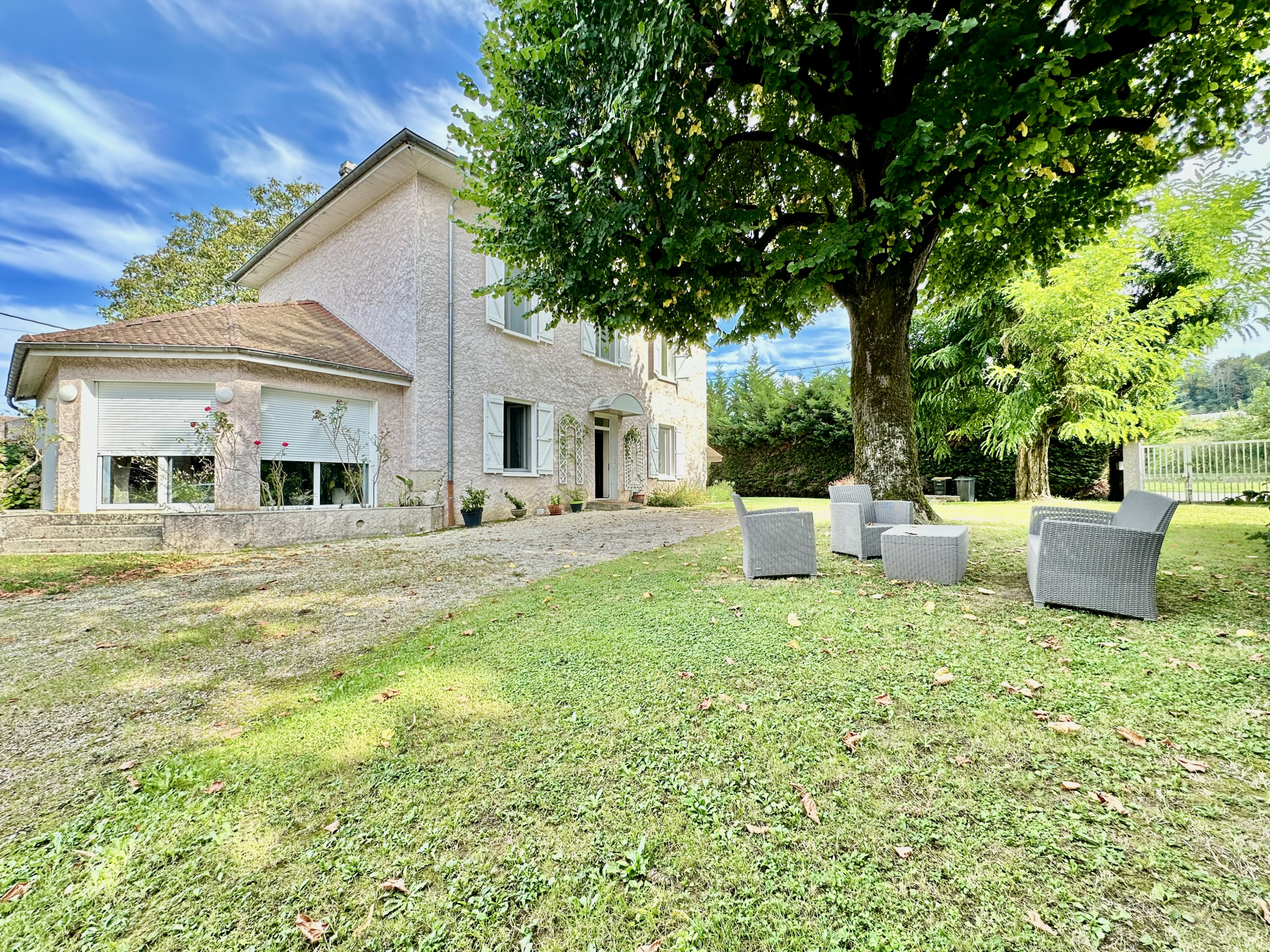 Maison 11 pièces - 265m² - ST ONDRAS