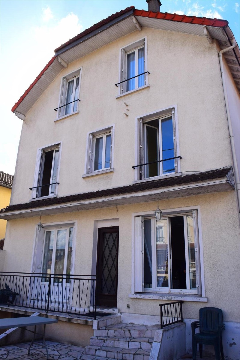 Maison 9 pièces - 164m² - MONTFERMEIL