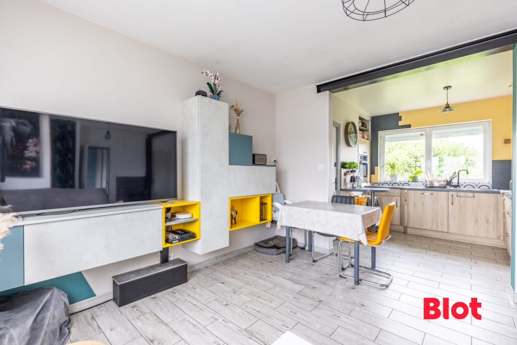 Maison 4 pièces - 90m² - FOUGERES