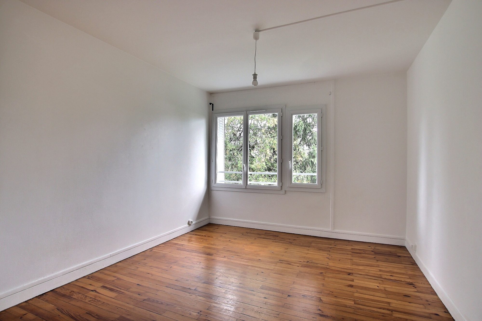 Appartement 3 pièces - 49m² - CLERMONT FERRAND