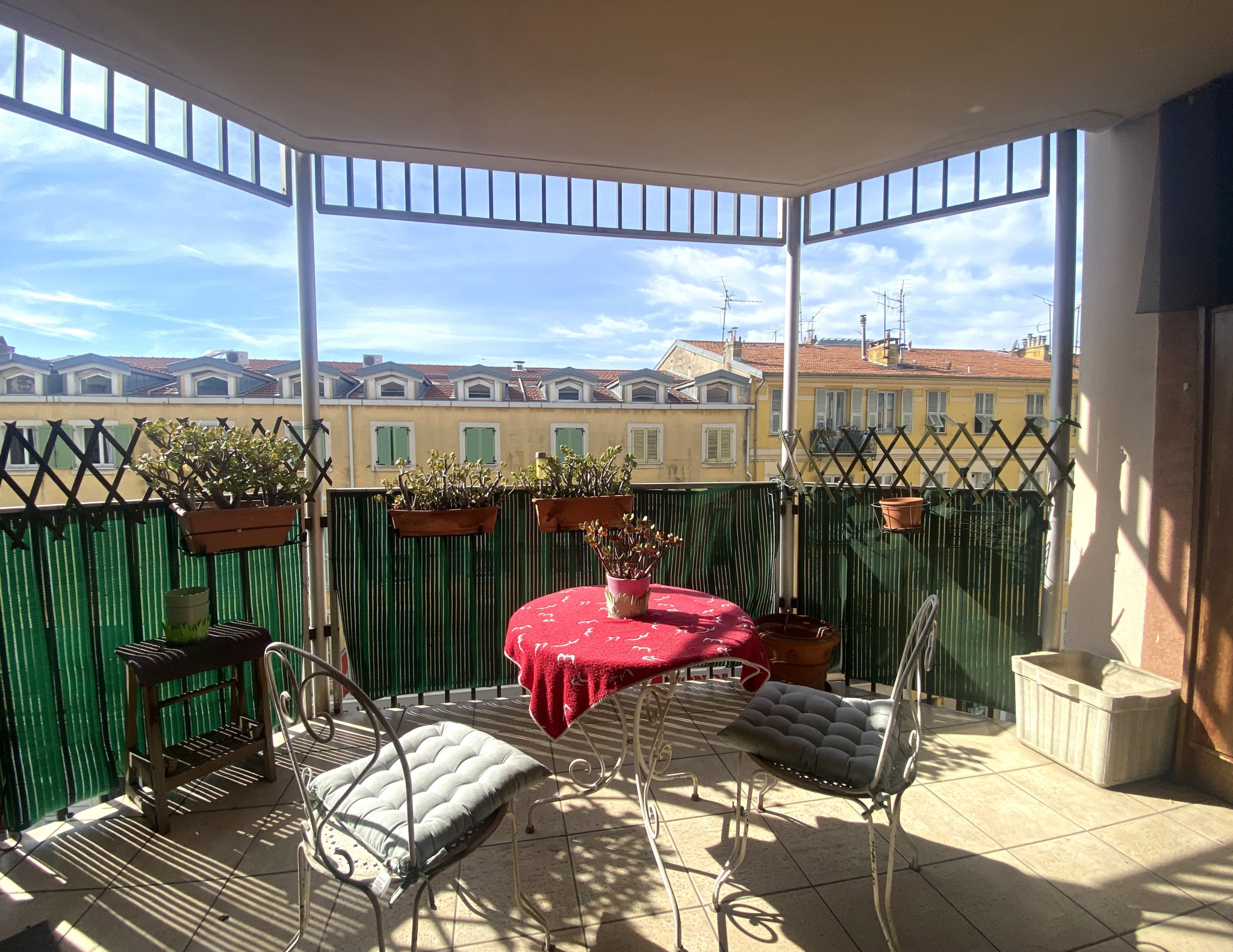 Appartement 4 pièces - 91m² - NICE