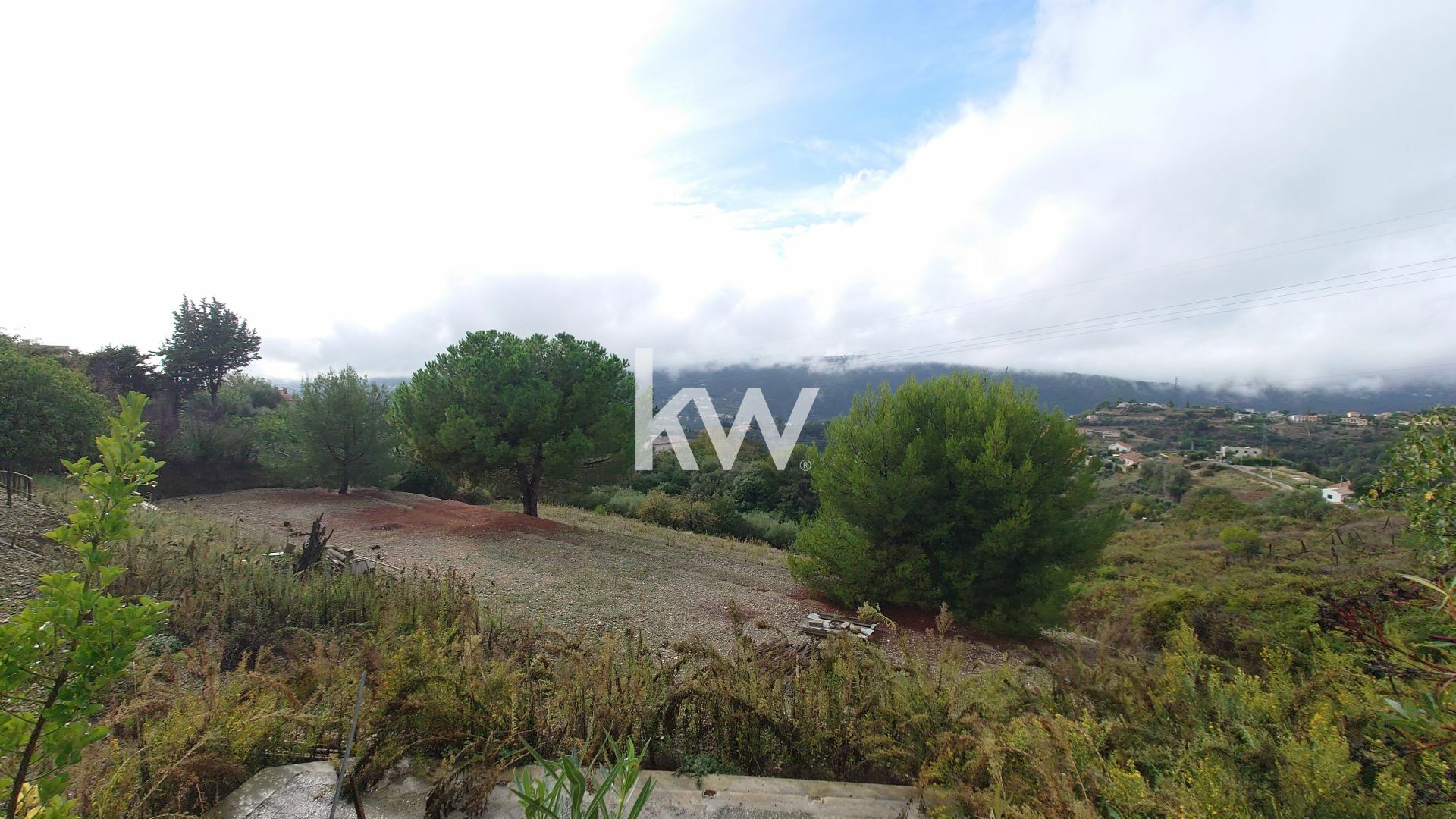 Terrain  - 1 033m²