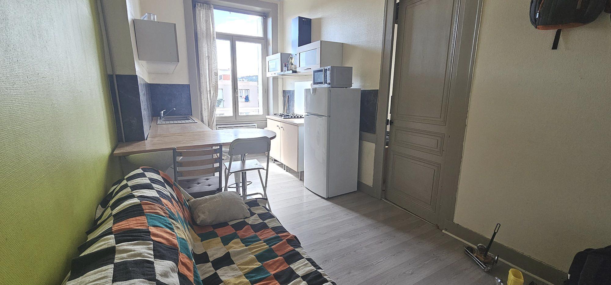 Appartement 2 pièces - 30m² - ST ETIENNE