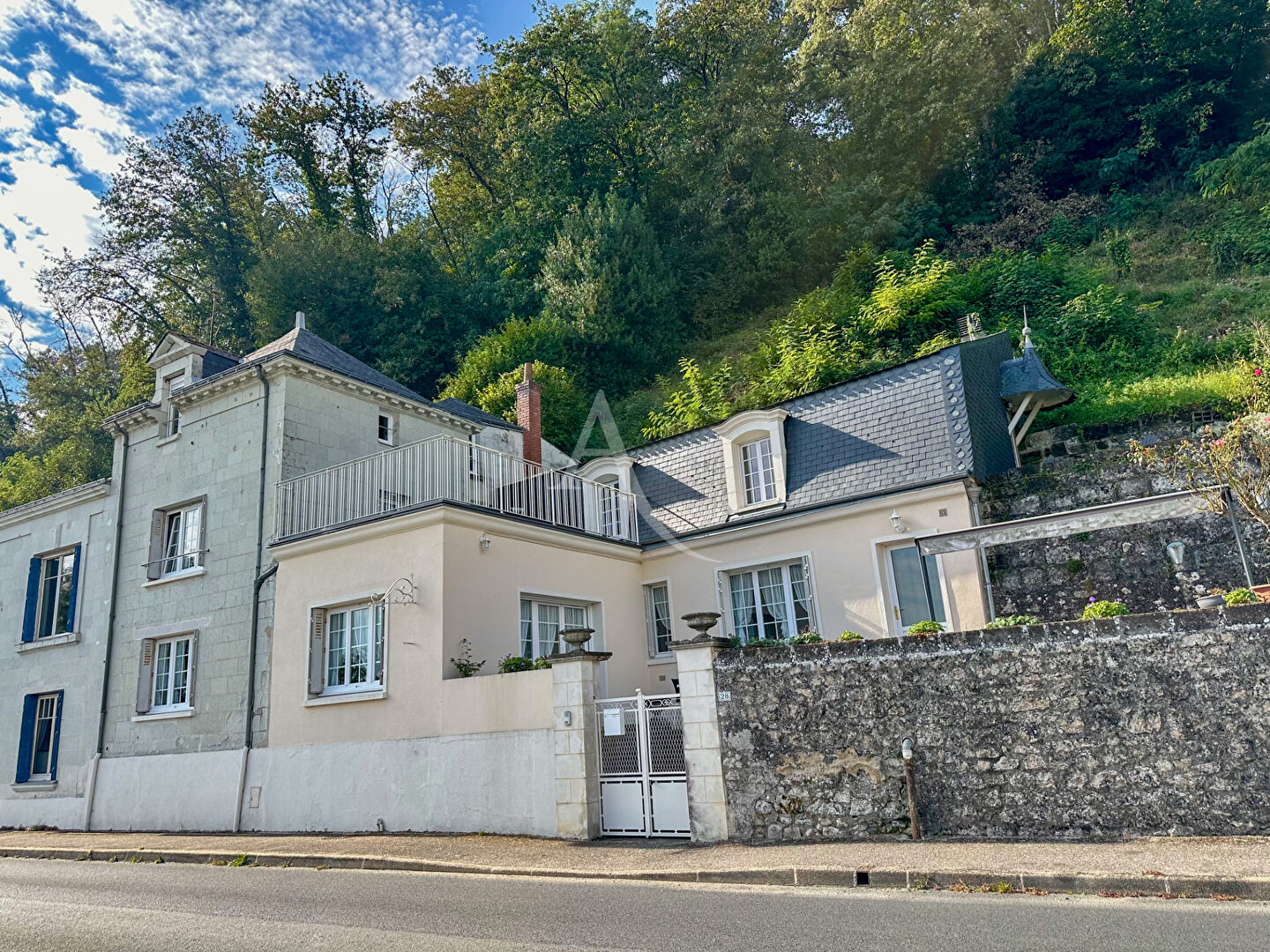 Maison 6 pièces - 188m² - GENNES VAL DE LOIRE