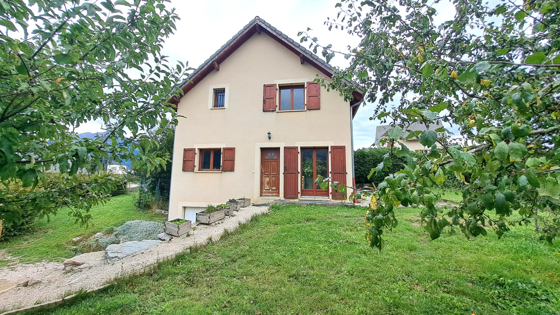 Maison 5 pièces - 102m²