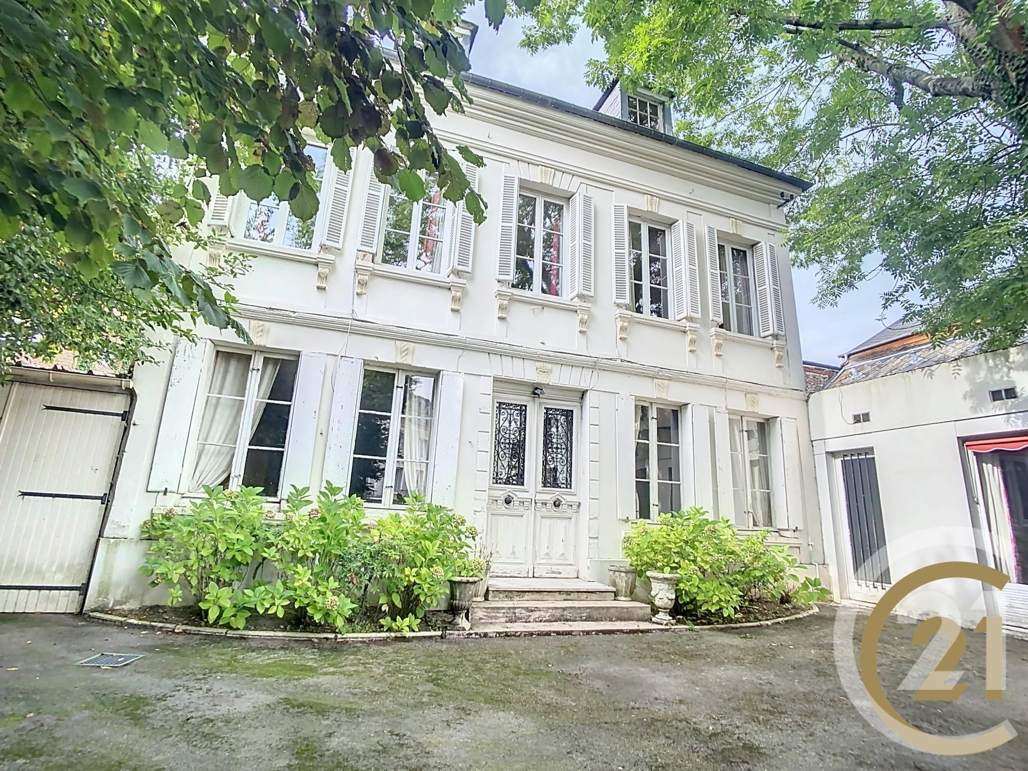 Maison 7 pièces - 255m² - LILLEBONNE