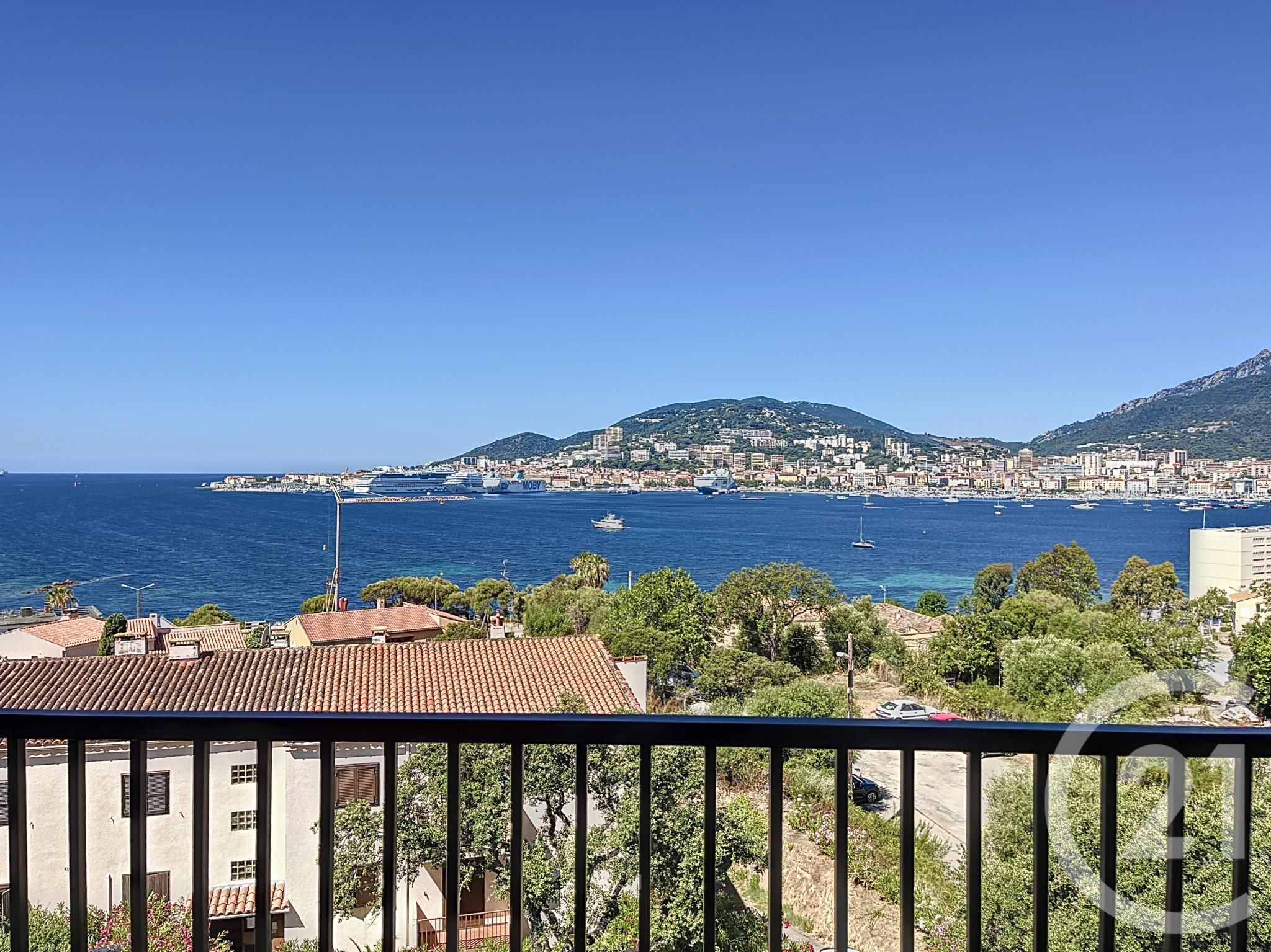 Appartement 1 pièce - 30m² - AJACCIO