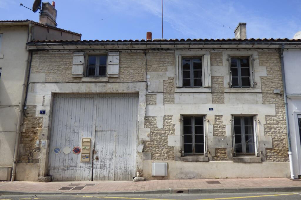 Maison 5 pièces - 114m² - JARNAC