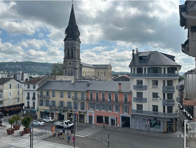 Appartement 4 pièces - 107m² - LOURDES