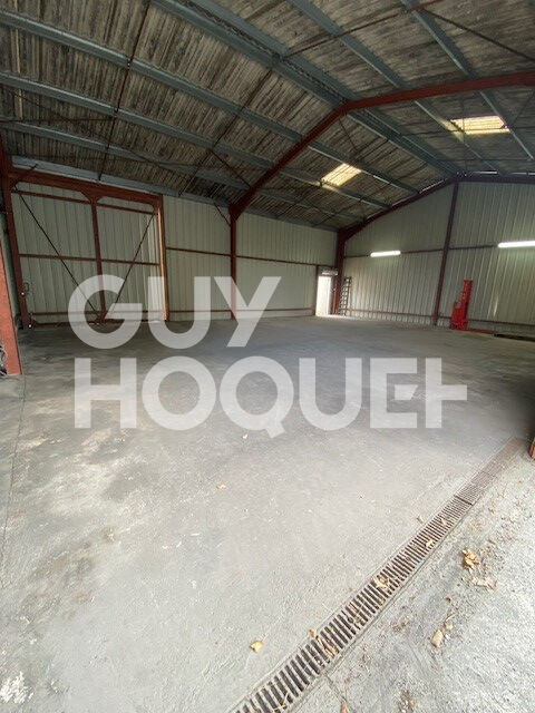 Local industriel  - 160m²