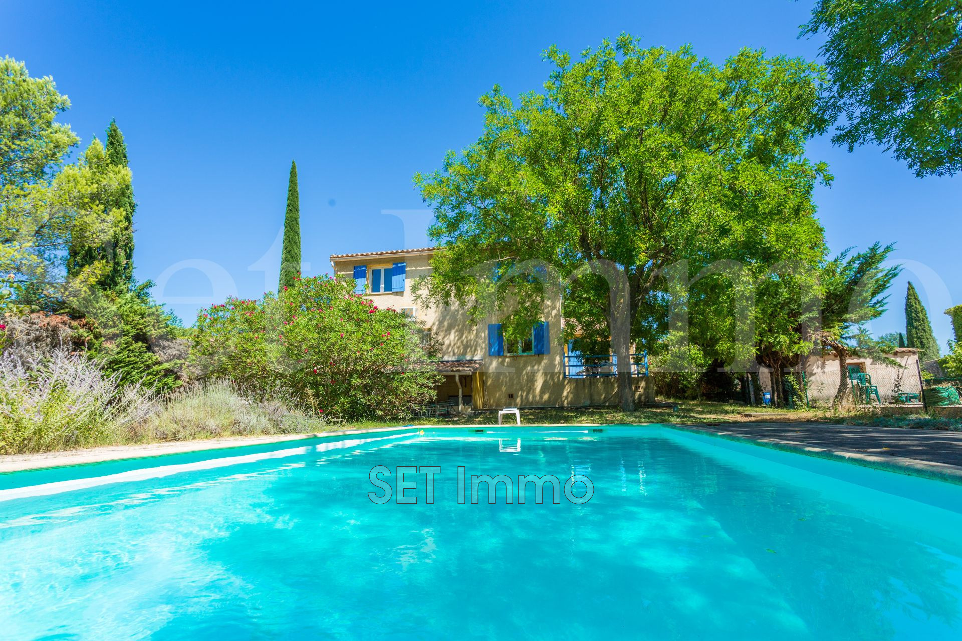 Maison 6 pièces - 194m² - UZES