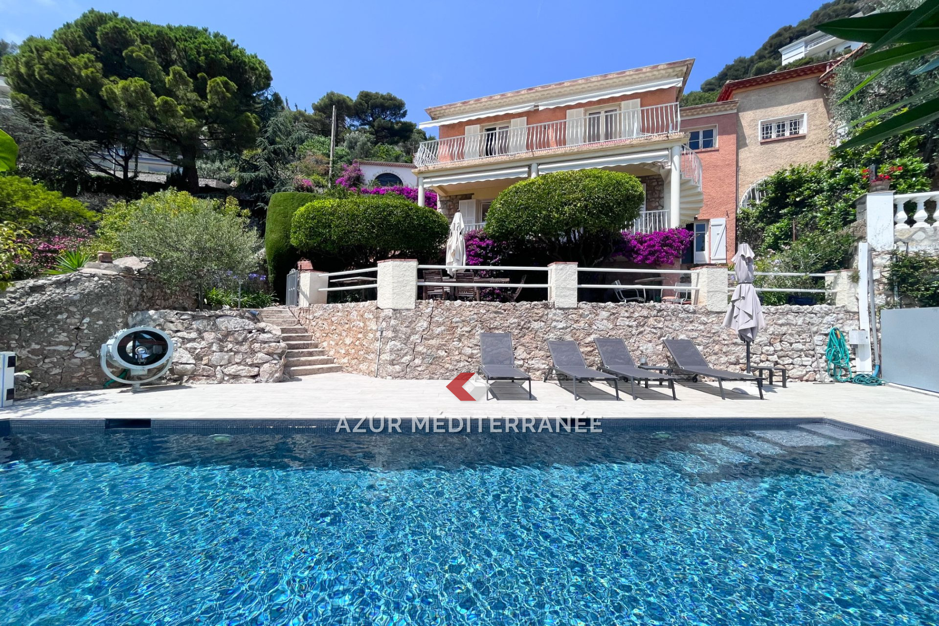 Maison 5 pièces - 151m² - VILLEFRANCHE SUR MER