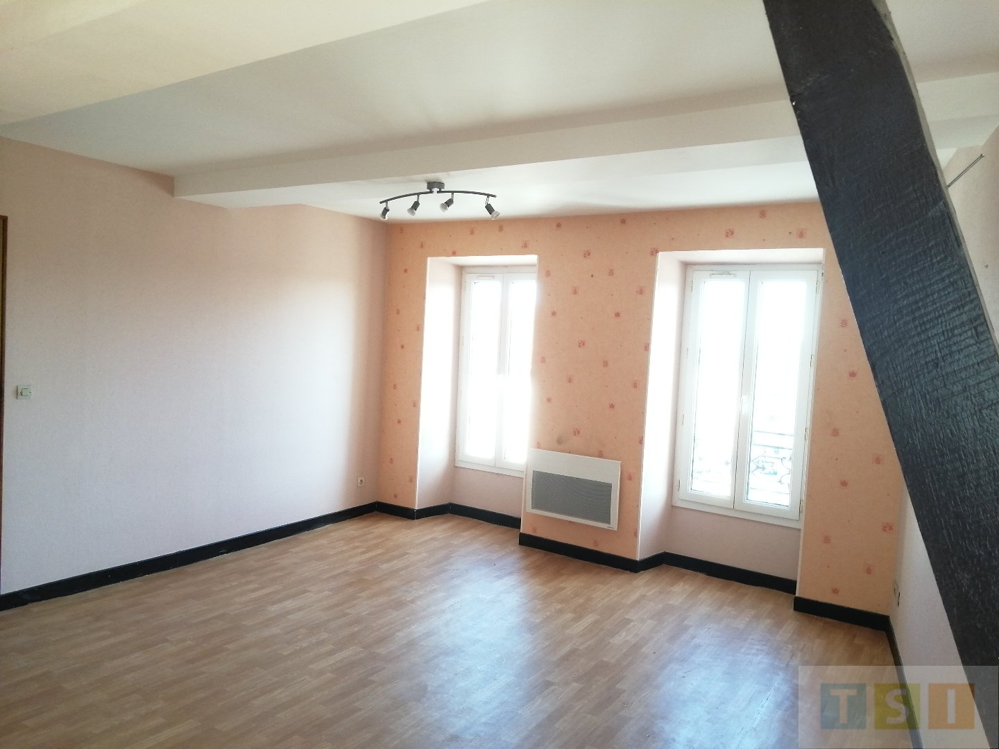 Appartement 3 pièces - 60m² - CASTELNAU MAGNOAC