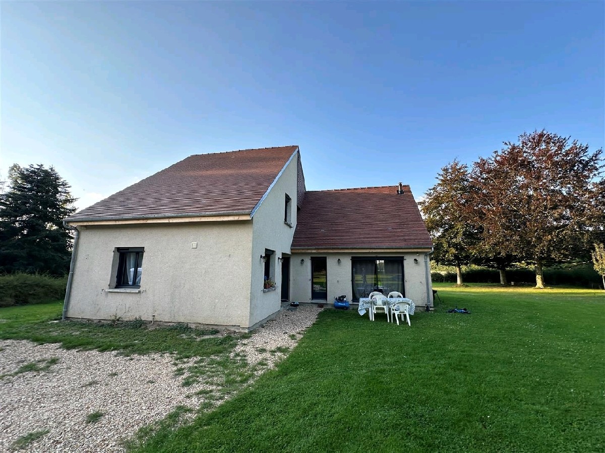 Maison 5 pièces - 133m² - CHATEAUNEUF EN THYMERAIS