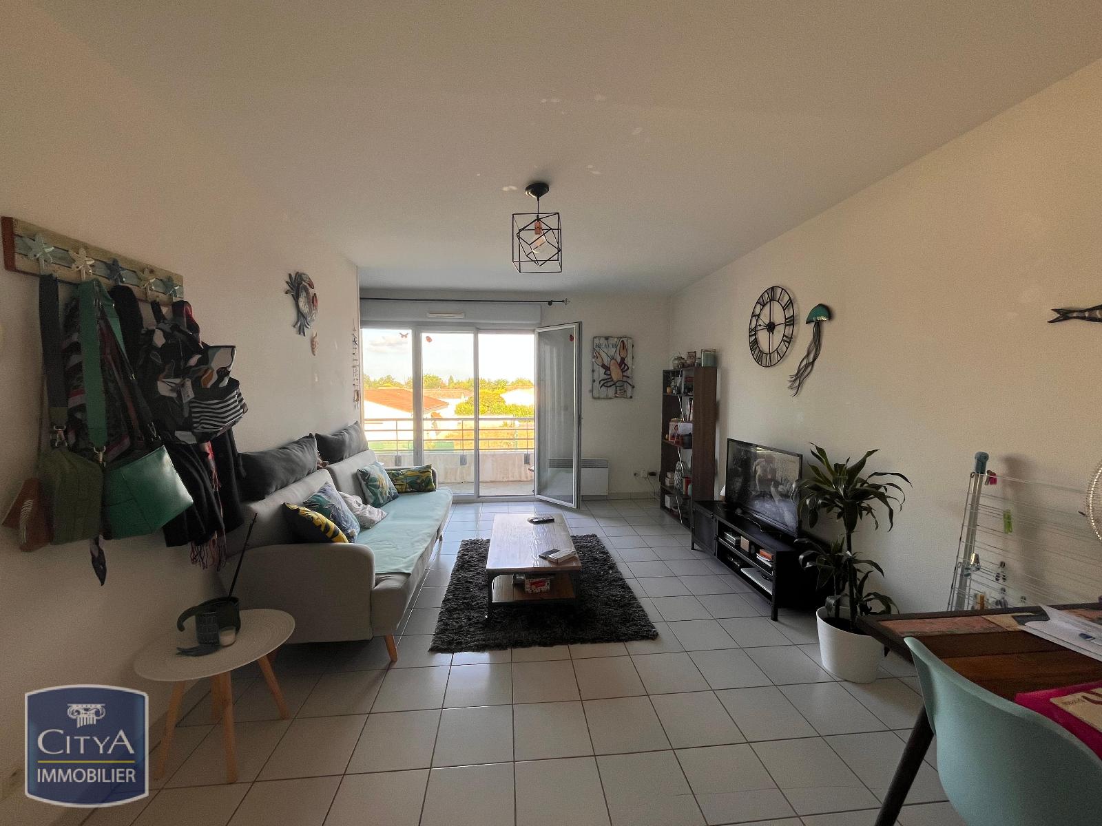 Appartement 2 pièces - 48m² - BEAUVOIR SUR NIORT