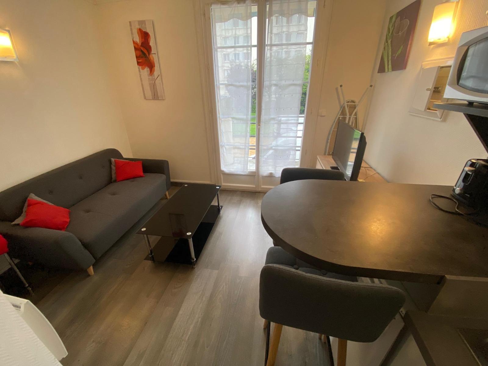 Appartement 2 pièces - 23m² - ST PIERRE DES CORPS