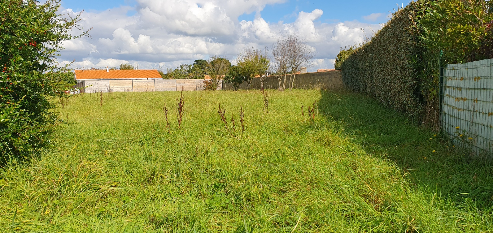 Terrain  - 948m² - TALMONT ST HILAIRE