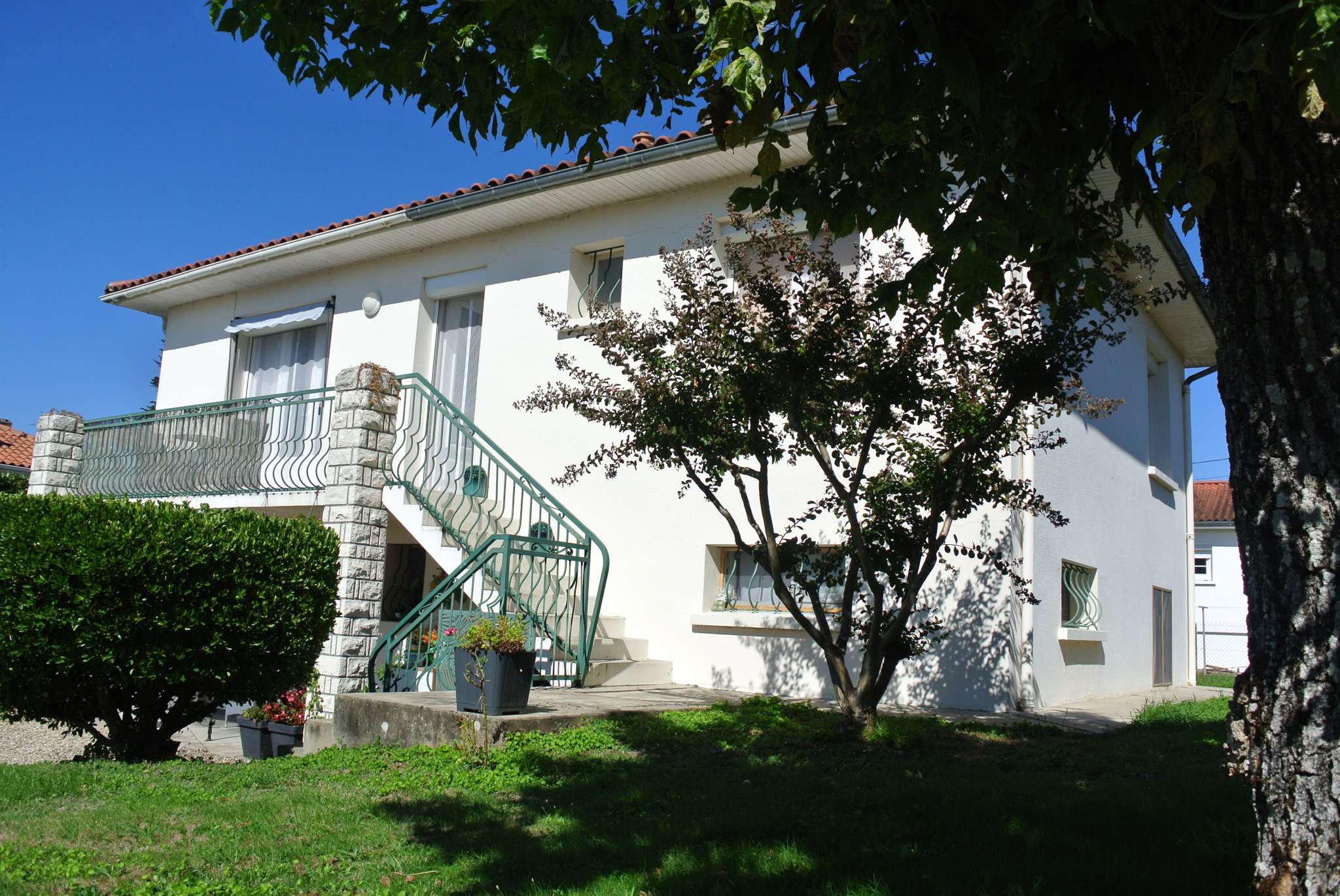 Maison 5 pièces - 132m² - STE BAZEILLE