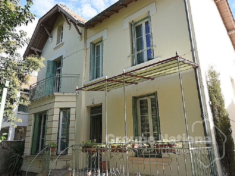 Maison 8 pièces - 145m²