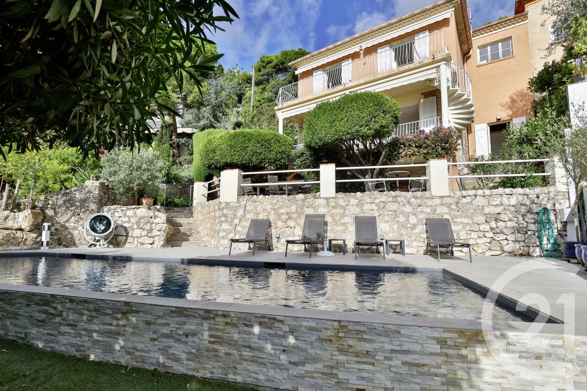 Maison 5 pièces - 150m² - VILLEFRANCHE SUR MER