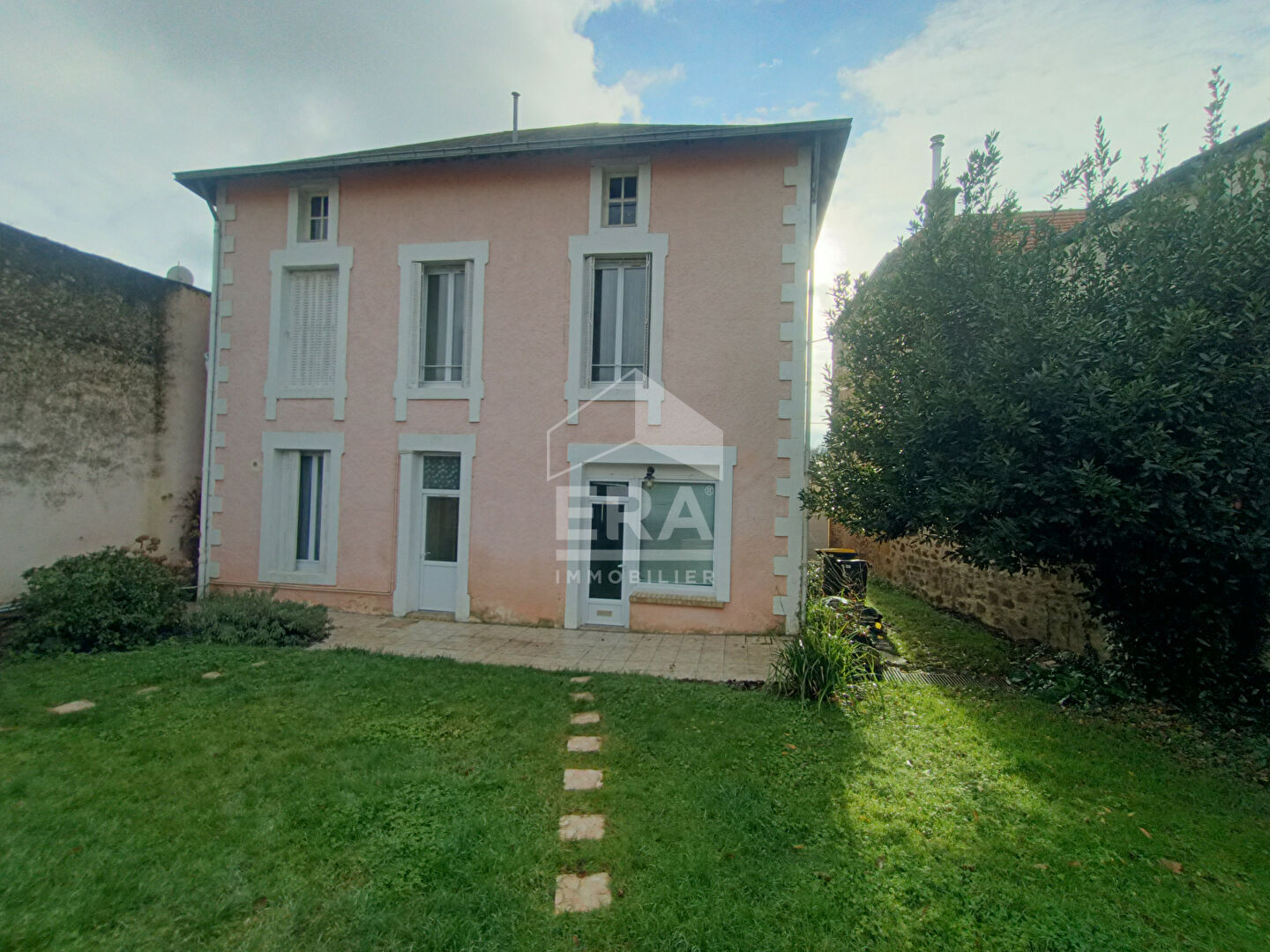 Maison 6 pièces - 190m²