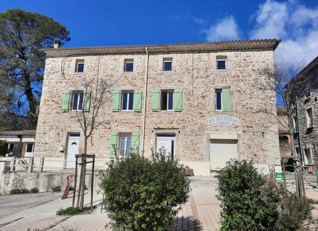 Appartement 3 pièces - 115m² - ST FLORENT SUR AUZONNET