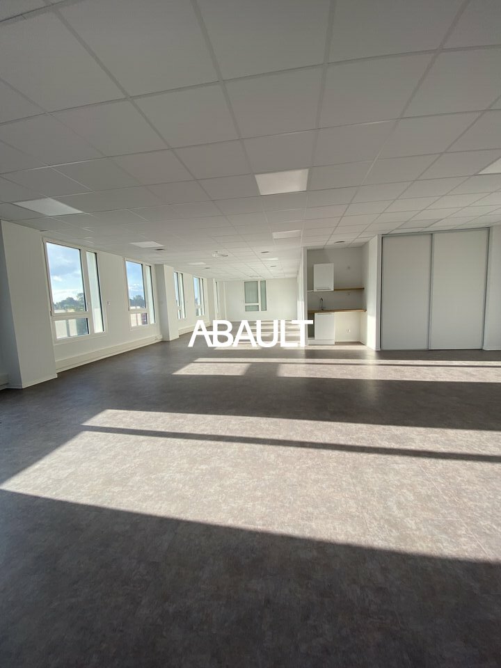 Local Professionnel  - 76m² - VILLENAVE D ORNON