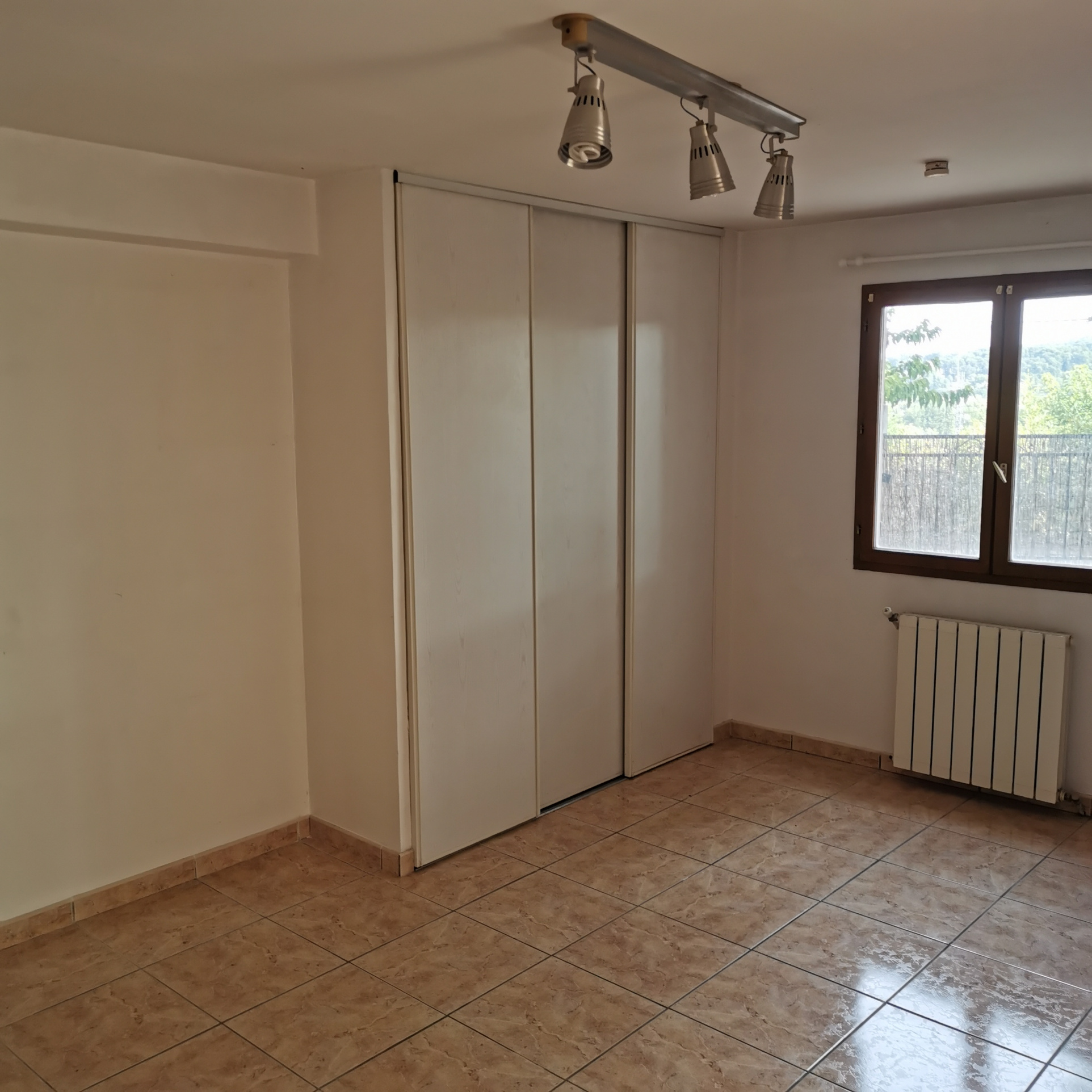 Maison 4 pièces - 92m² - LUYNES - 80ème